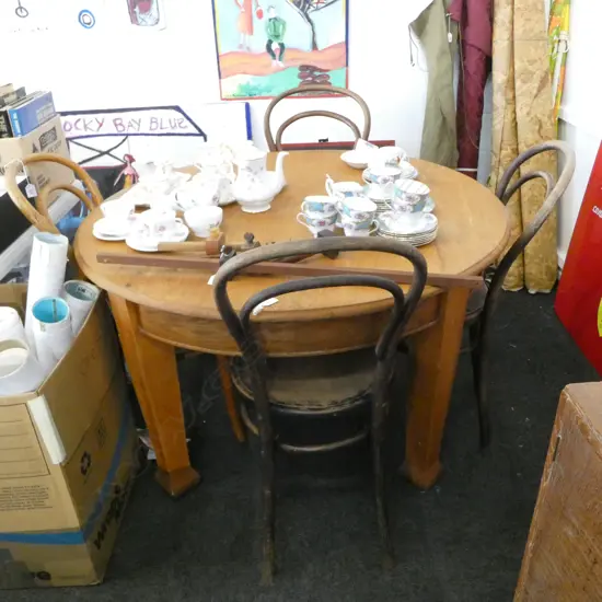 1920s/30s OAK DINING TABLE H.730mm, 1220mm dia