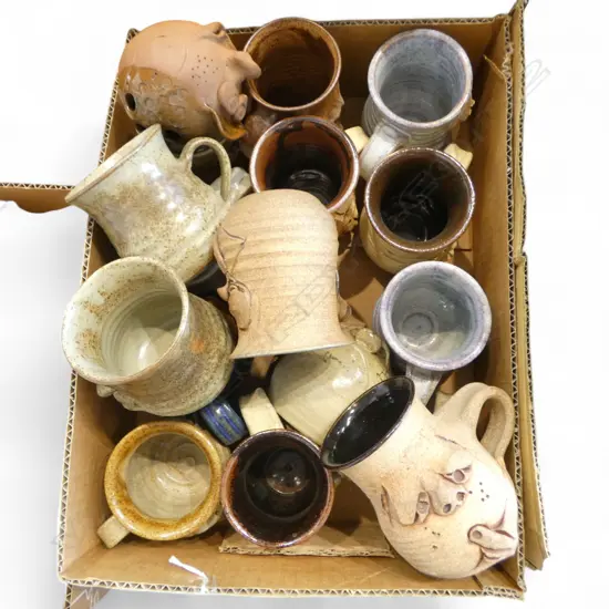 COLLECTION STUDIO POTTERY MUGS