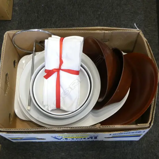 ASST. SERVING PLATTERS & BOWLS
