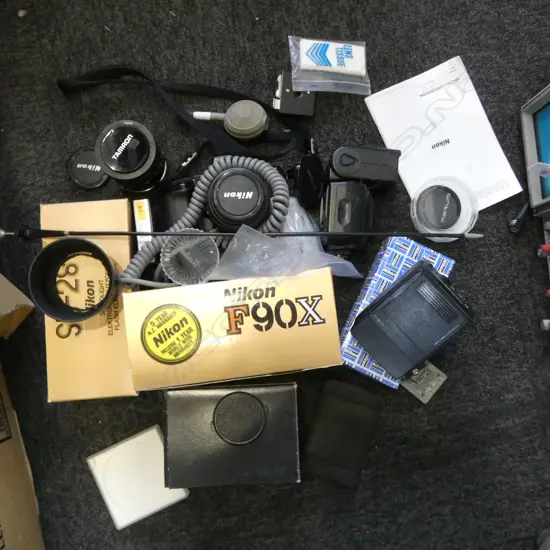ASST. CAMERA GEAR INCL. NIKON F90X + ACCESSORIES