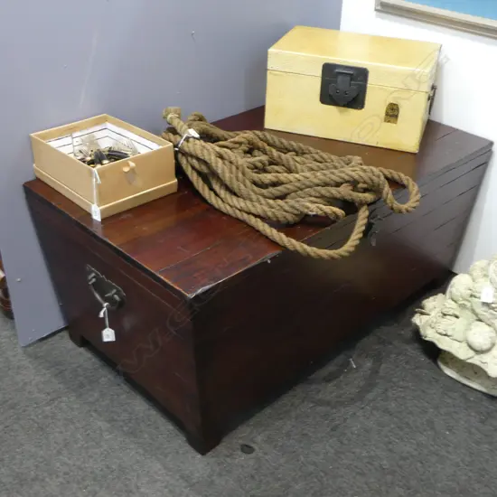 COFFEE TABLE TRUNK 1100x600x480mm