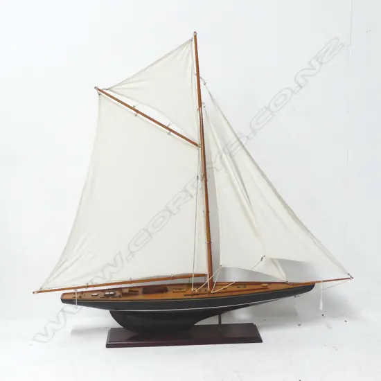 MODEL YACHT L.1140mm H.1080mm