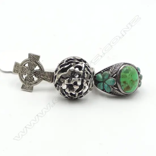 3 SILVER RINGS, 28.5gms