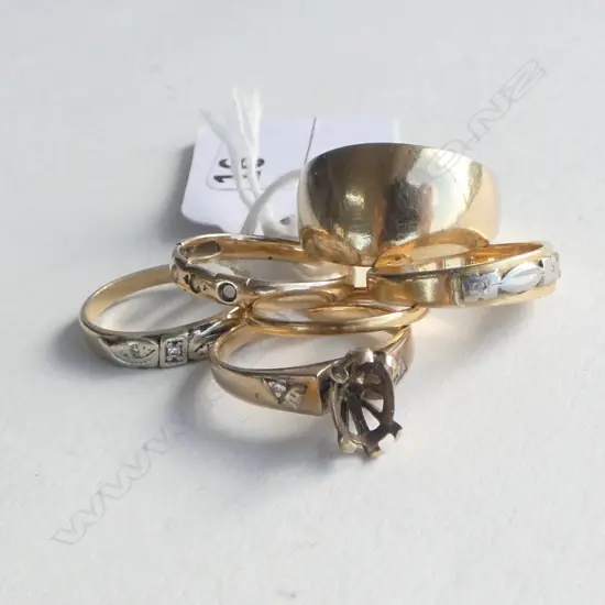 FIVE 9CT GOLD RINGS (3 faulted) 11gms WIDE BAND SIZE P