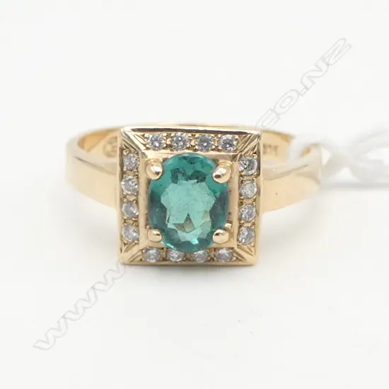 9CT Y/GOLD TOURMALINE & DIAMOND DRESS RING, 3.7gms SIZE R