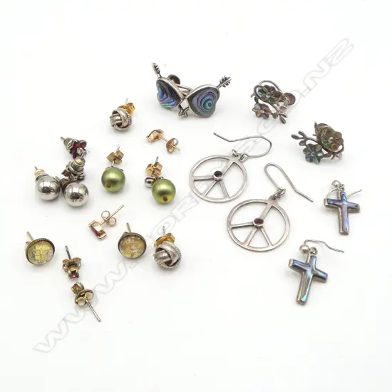 11 PRS EARRINGS, SOME GOLD, MOSTLY STG