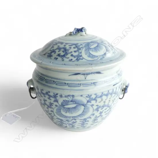 ORIENTAL B/W LIDDED POT H.160mm FINIAL AF