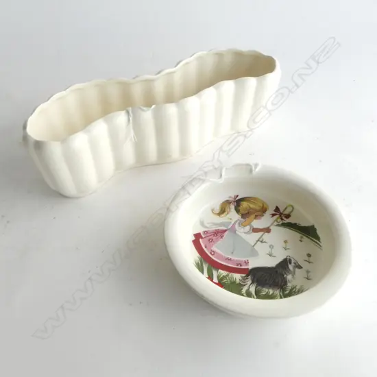 CROWN LYNN TROUGH VASE SERPENTINE SHAPED (L.280mm) & KELSTON POTTERIES 'LITTLE BOW PEEP' BABY’S BOWL, Dia.150mm 