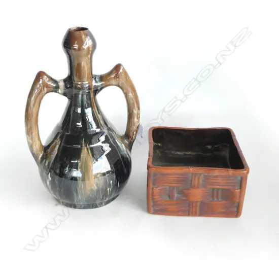 ARTS & CRAFTS VASE H.350mm, BRETBY SQUARE PLANTER (HAIRLINE) 195x195mm