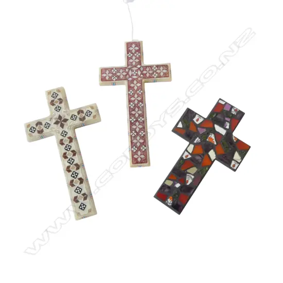   THREE MOSAIC CRUCIFIX H200mm