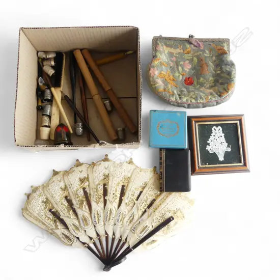 BOX SEWING ITEMS ETC: 12 VARIOUS THIMBLES + EMBROIDERED BAG + FAN + needle cases + Bilson box etc