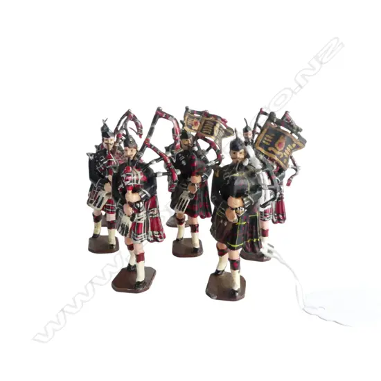 8 PCE PIPE LEAD BRITISH SOLDIER MARCHING BAND
