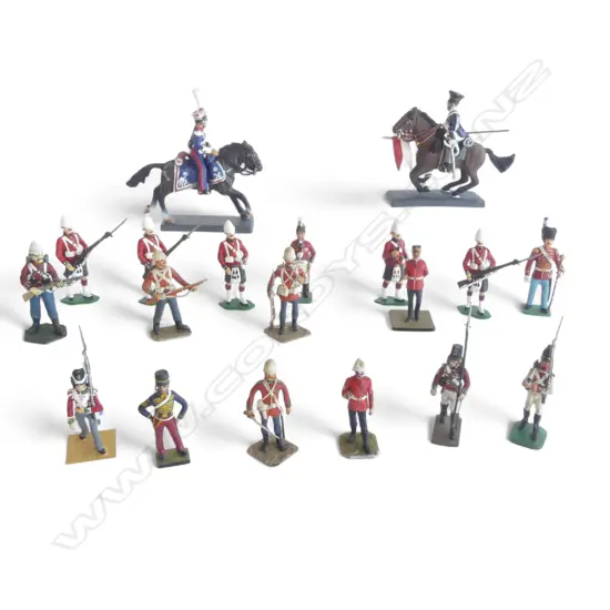 ASST. LEAD/METAL TOY SOLDIERS