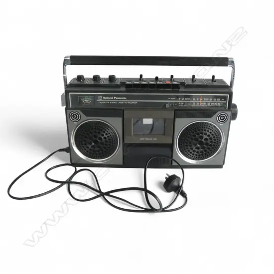 VINTAGE RADIO