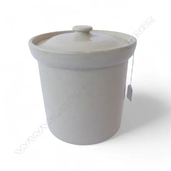 TIMARU POTTERY LIDDED STONE JAR H180mm