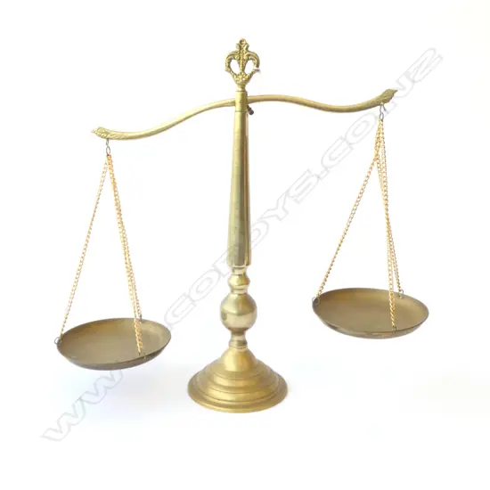 LARGE BRASS SCALE H.510mm