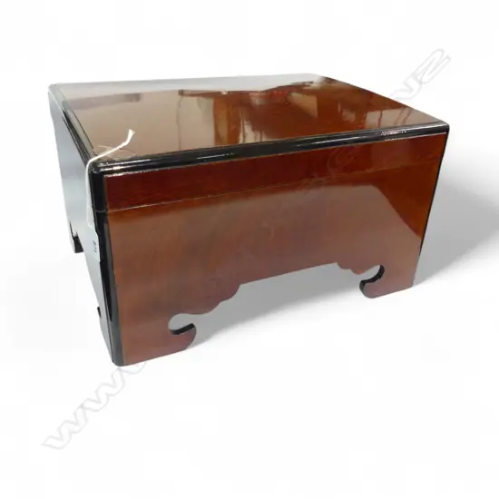JAPANESE ROSEWOOD BOX 410x315x225mm
