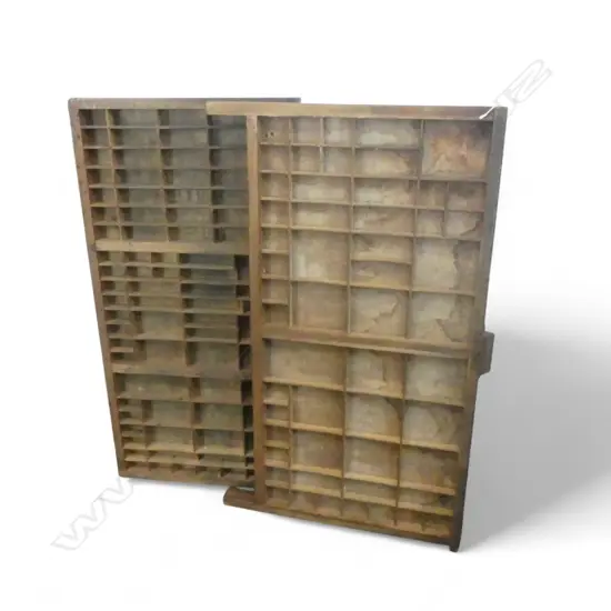 2 PRINTERS TRAYS 820x420mm