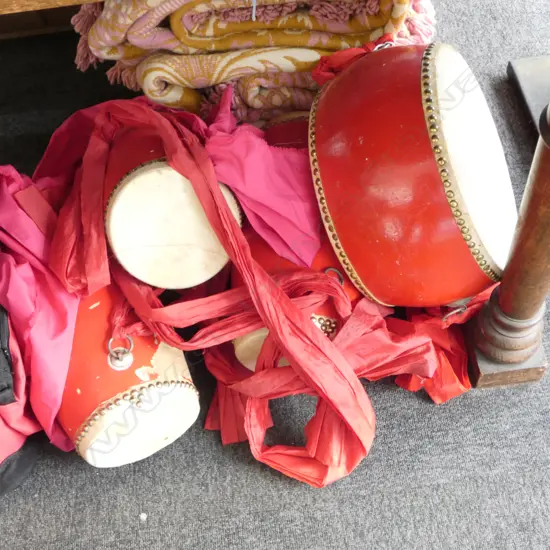 4 CHINESE PERFORMING DRUMS (3+1) H.355mm