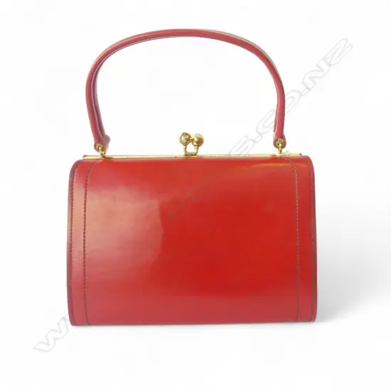 VINTAGE MACLAREN RED HANDBAG MADE IN NORWICH ENGLAND L210MM
