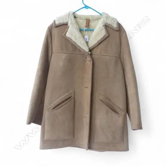 NZ SHEEPSKIN COAT