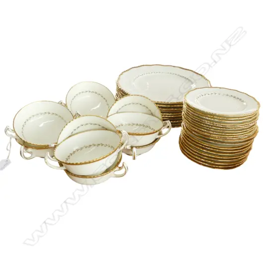 ROYAL DOULTON 'BELVEDERE'