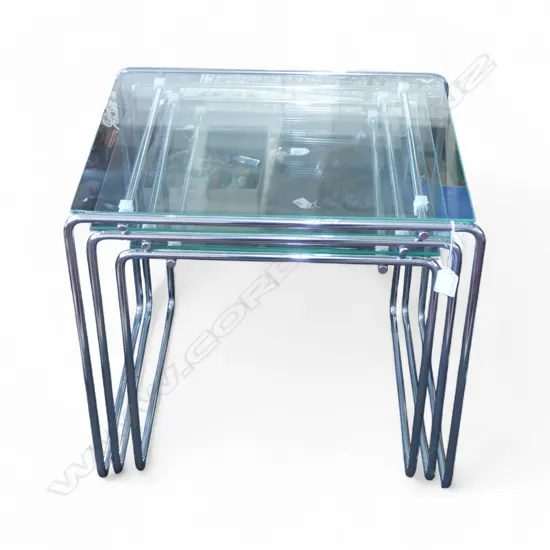 3 CHROME & GLASS NESTING TABLES W.470mm chips
