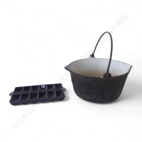 VINTAGE CAST IRON & ENAMEL PRESERVE PAN DIA370MM & CAST IRON MUFFIN  PLATE