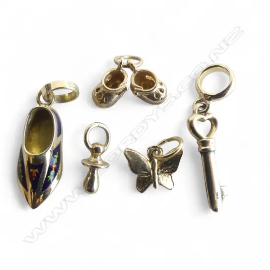 5 9CT CHARMS, 6.1gms
