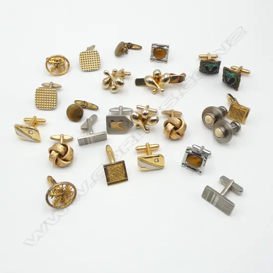 ASST. VINTAGE & COSTUME CUFF LINKS 