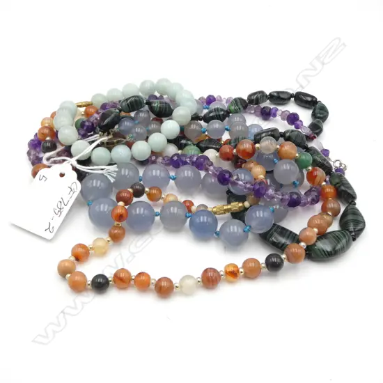 5 PCS SEMI PRECIOUS GEMSTONE JEWELLERY, MALACHITE, AMETHYST, AGATE & jADE?
