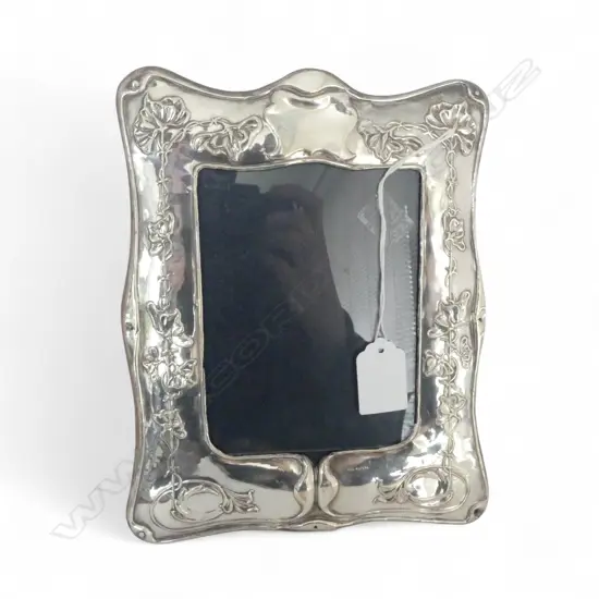 SILVER Art Nouveau PHOTO FRAME Sheffield 1909 embossed floral tendrils 220 x 175mm