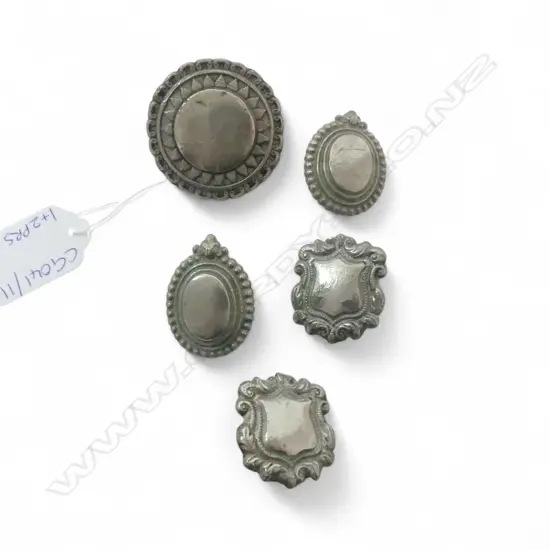 5 BRIDLE ATTACHMENTS FOR TRADE HARNESS HORSES (2 PRS+1 45mm dia)