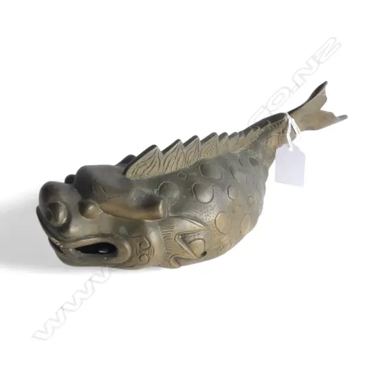 ORIENTAL BRASS FISH ORNAMENT L.280mm