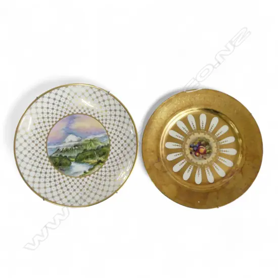 ROYAL AYNSLEY PLATE Dia.270 + HEREFORD N.Z. HANDPAINTED TARANAKI Dia.270mm