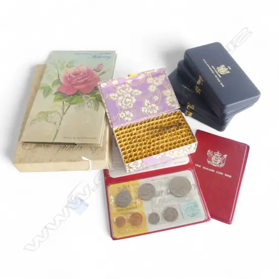 N.Z. COIN ISSUE 1970 + EMPTY, FOUR EMPTY N.Z. COM. COIN CASES, 2 FANCY PERFUMED STATIONARY BOXES + OTHER