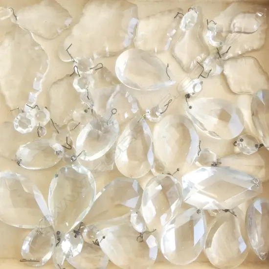 30 VINTAGE ASSTD. CUT CRYSRAL FACETED TEAR DROPS, L.70-90MM 