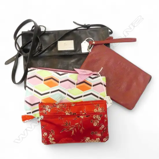 2 LEATHER BAGS; BRIARWOOD & SABEN & 2 MAKEUP BAGS