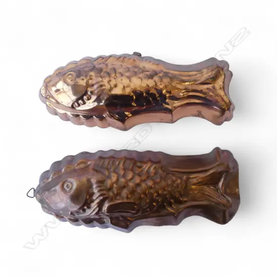 2 VINTAGE COPPER FOOD MOULDS W.310mm