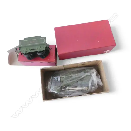 VINTAGE BOXED HORNBY ENGINE & TENDER NO501 L210MM