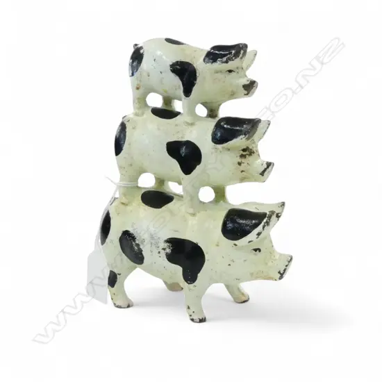 3 STACKED CAST IRON PIGS H.170mm
