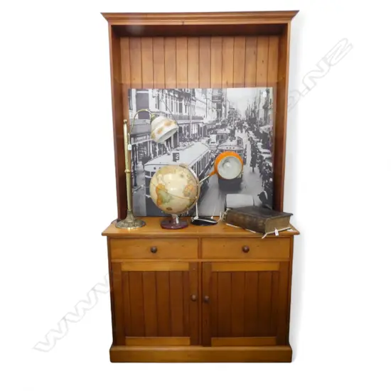 PINE HUTCH DRESSER 1200x500x2210mm no shelves?