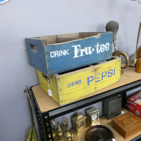 2 WOODEN DRINKS CRATES L.410mm