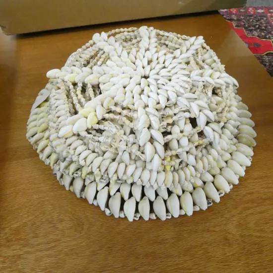 6 THREADED COWRIE SHELL CIRCULAR PLACE MATS