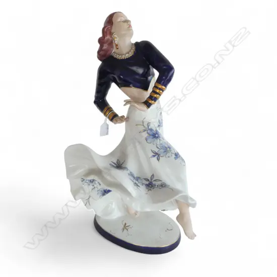 LG ROYAL DUX HAND PAINTED PORCELAIN FIGURE H.580mm