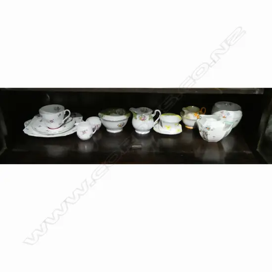 4 SHELLEY CHINA C/SUGARS CAKE PLATE C/S & 3 SUGAR BOWLS MIXED PATS