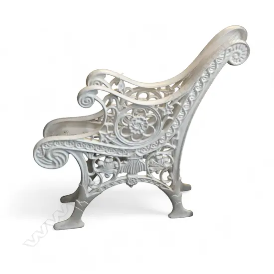 PR WHITE PAINTED CAST IRON BENCH ENDS H.755mm