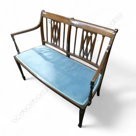 EDWARDIAN SHERATON REVIVAL 2 SEATER SETTEE mahogany w satinwood stringing L.1085mm