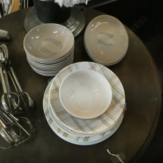 ASST. PAT. CROWN LYNN CHINA 