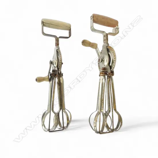 2 VINTAGE SWIFT WHIPS L.340mm